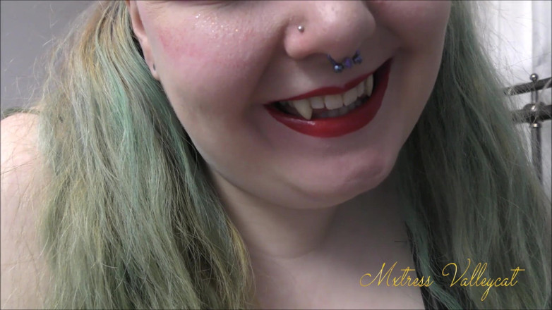 Mxtress Valleycat: Halloween teeth ASMR