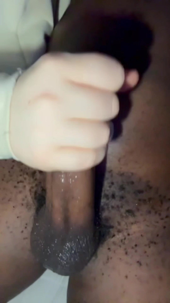 Nofaceguy09: Moje nevlastní sestra byla příliš nadržená a požádala mě, abych...