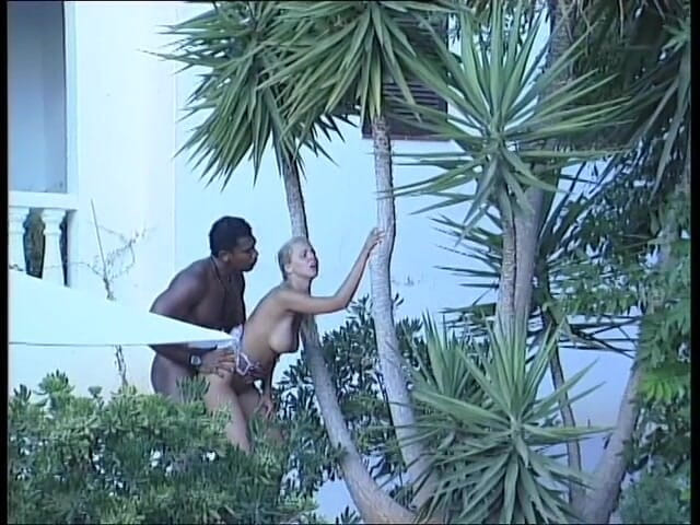Lucky Cooch: Amazing blonde with round ass and nice natural tits gets...