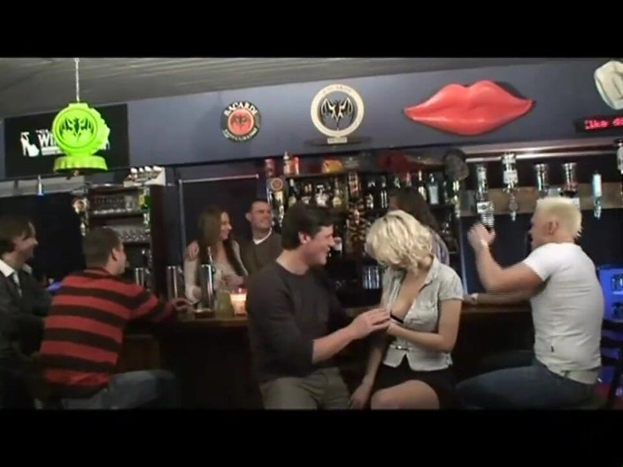 XTime Vod: Sex party in the pub
