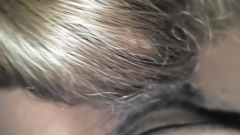 Rozebell: Elle Doit Être Une Bonne Tapette, Se Mettre À Genoux Et Nettoyer...