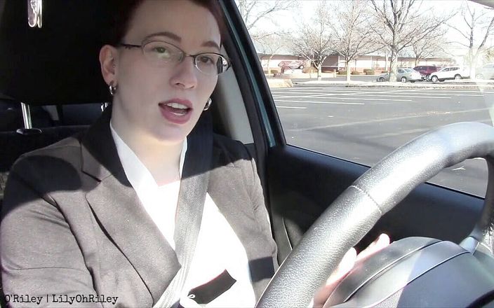 Lily O&#039;Riley : fetish redhead: Seatbelt sensual