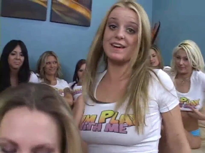 Bitch Girl Video: Two lesbians love sucking and cum swallow exchange mouth to...