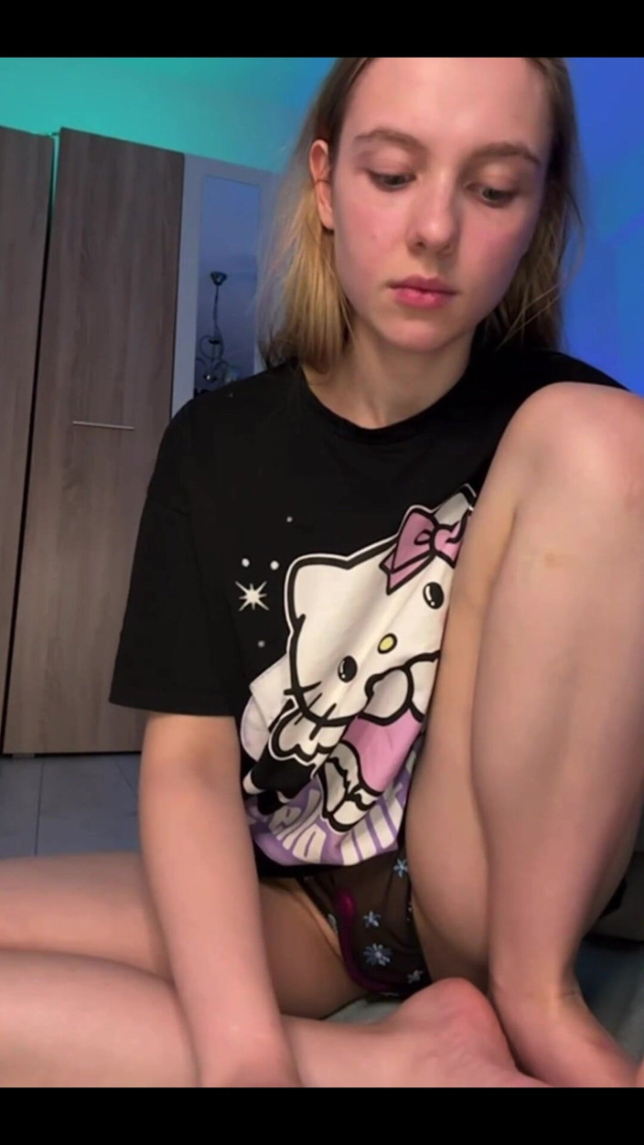 JuiceLussie: Fingering Pink Perfect Pussy with Big Dildo