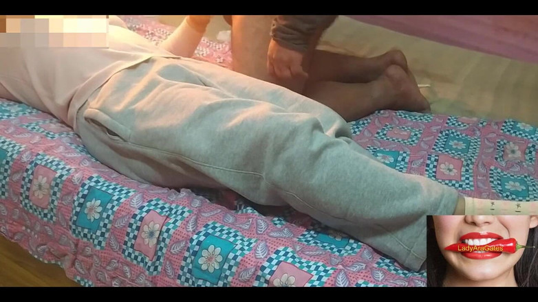 Hotty Jiya Sharmaa: Delhi Primesc Mesaj de la un profesor