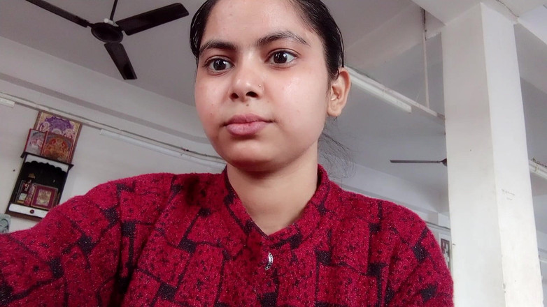 Delhi Boy World: Indiana menina goza em reais do Instagram