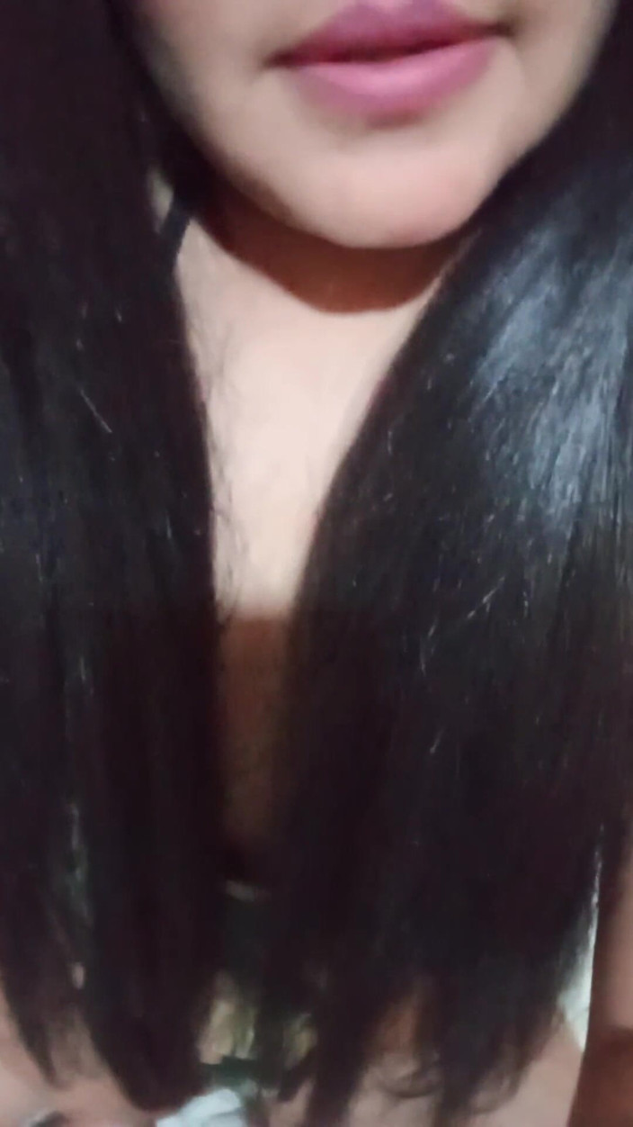 Carla Villalobos: Řeknu ti svůj nadržený příběh v sauně s mým přítelem,...