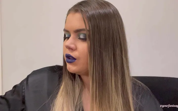 Your fantasy studio: Circles of smoke with dark blue lipstick