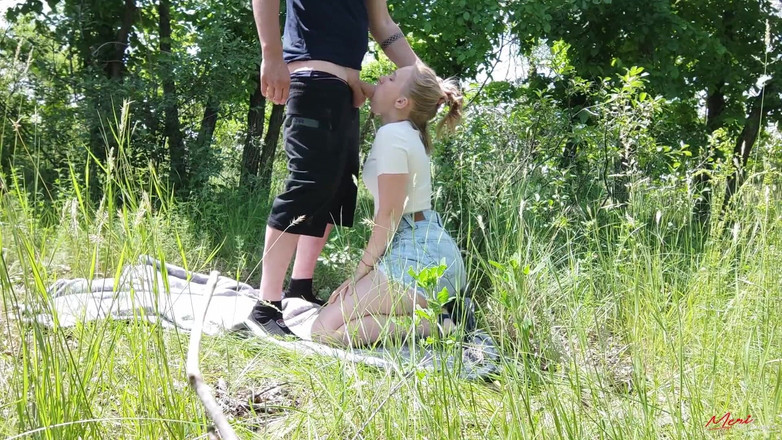 Meri-Mouse: Tôi đã đi vào rừng cho nấm và tìm thấy một dương...