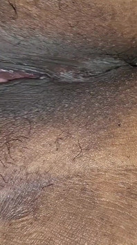 Kavita la bhabhi se masturbe seule à la maison
