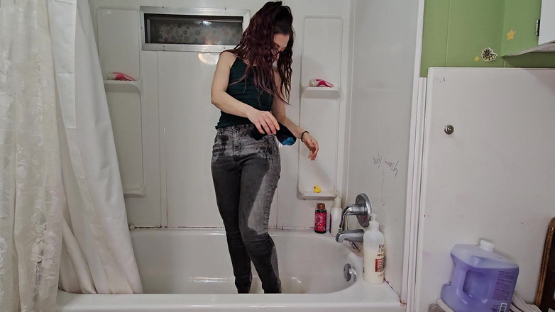 Nerdy_faery: 5分で何回イッておしっこできる?