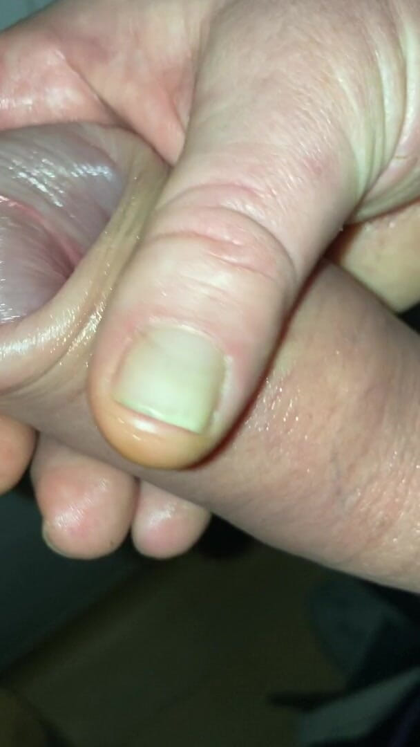 Foreskinguy: Pulă lungă, pompată, cu prepuț bombat, cu ejaculare