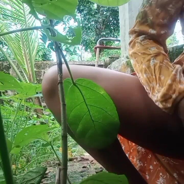 SL_Gatissi99: Cute Indian College Camgirl Gets Fully Nude