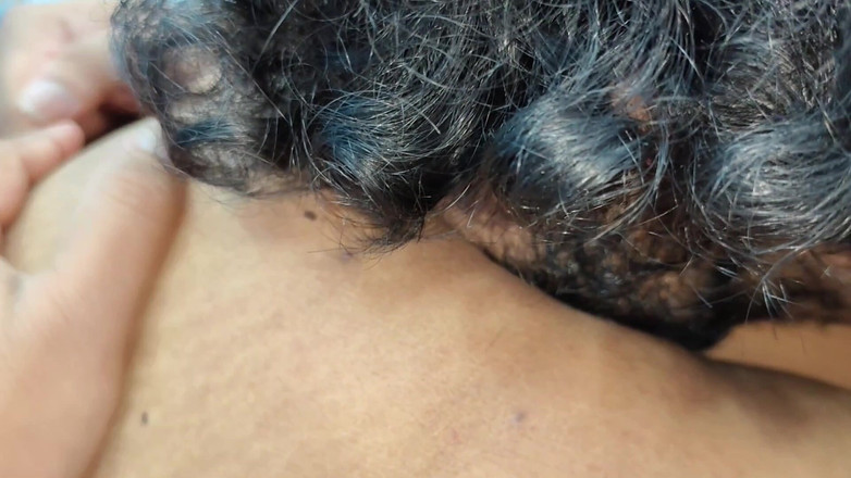 Vaishnavysharunraj: 喀拉拉邦的男孩朋友舔他的女朋友的屁股洞，深深品尝她的屁股洞和硬操