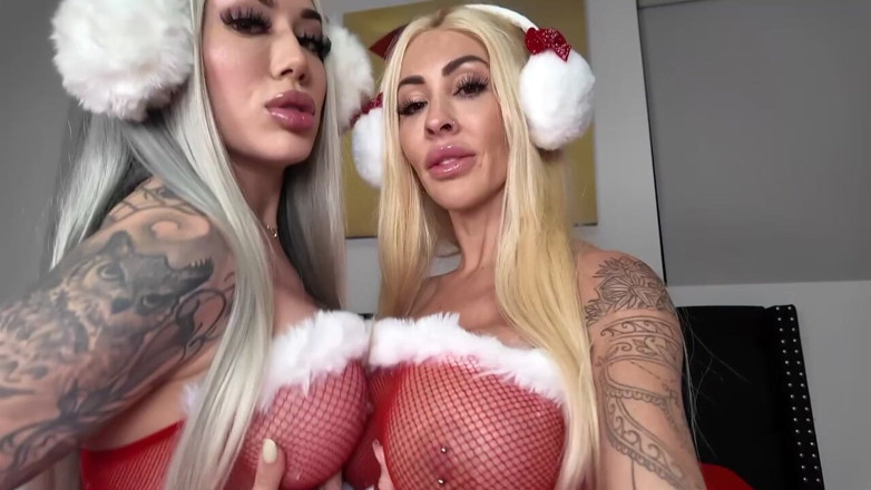 Danae Mari: Christmas Pussy Masturbation Lacey Jayne &amp; Danae Mari