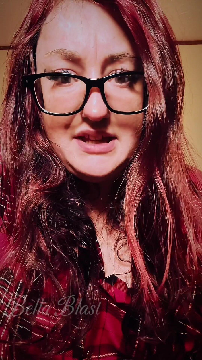 BellaBlast: Вниз по горлу 2: зловісна фут глибока глотка віддана: жах зло від Белли Blast