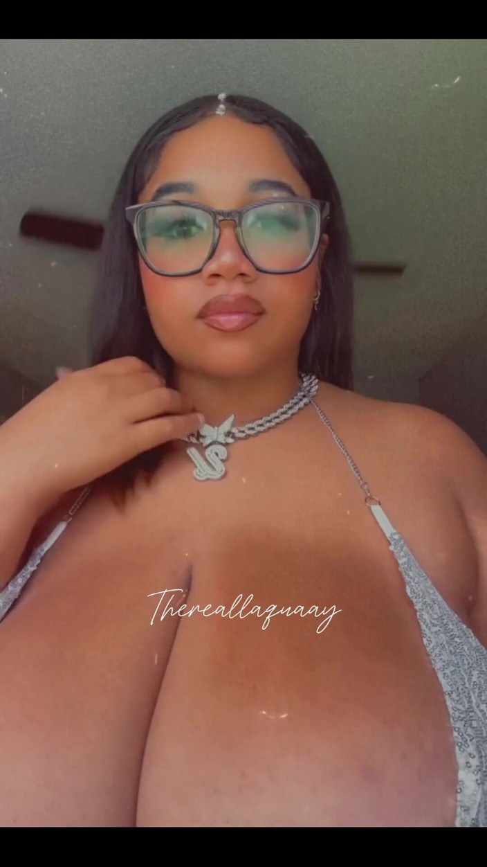 Biggdebbie solo: Biggdebbiecakez Is so Fine Wtf