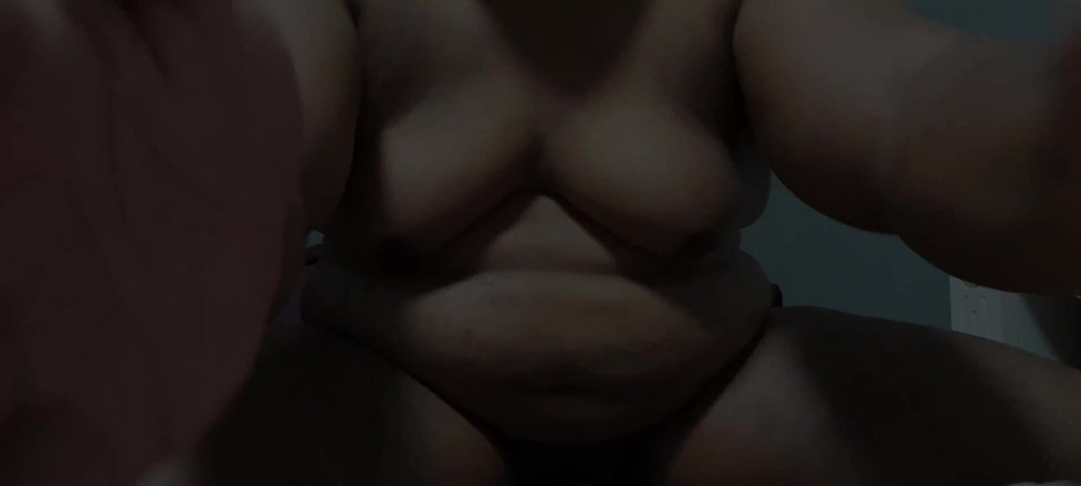 Eleasihle Esma: Semplice, sexy e troia trans bbw nudità, anale e orgasmo