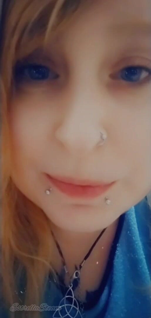 Estrella Steam: I stare at you while I smile at you