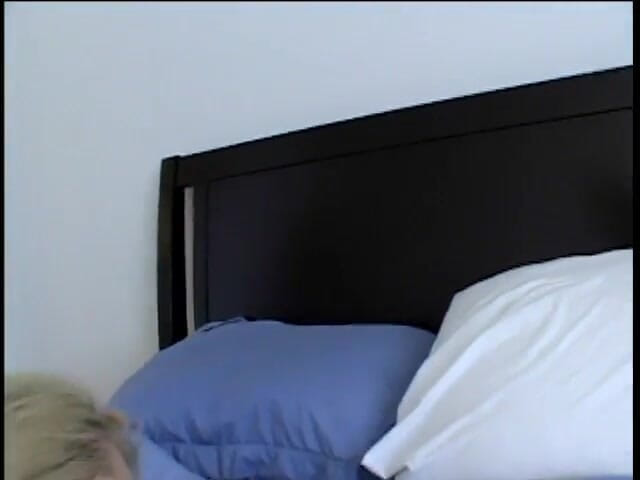 Dangerous Teens: Blonde with great tits lies on the bed to get...