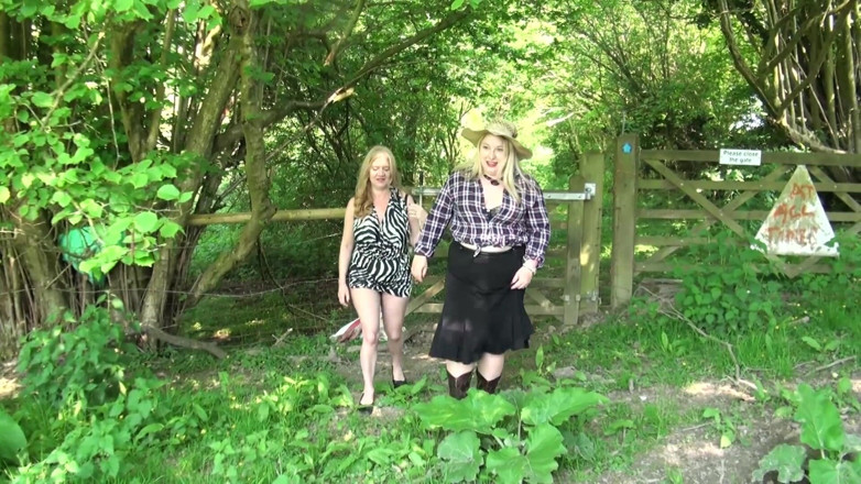 Dirty Doctors Clips - Mature British Lesbians: Out for a walk