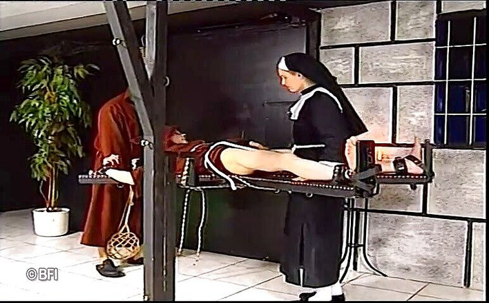 Slave Seks: J'ai mal pour avoir prié