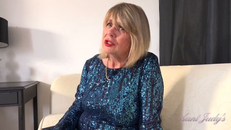 Aunt Judy's: Auntjudys - Busty British GILF Elle Brings You Home From Her...