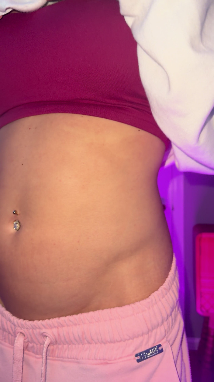 Mars Solo: Bloated Belly: Mars Solo Shows Her Round Stomach