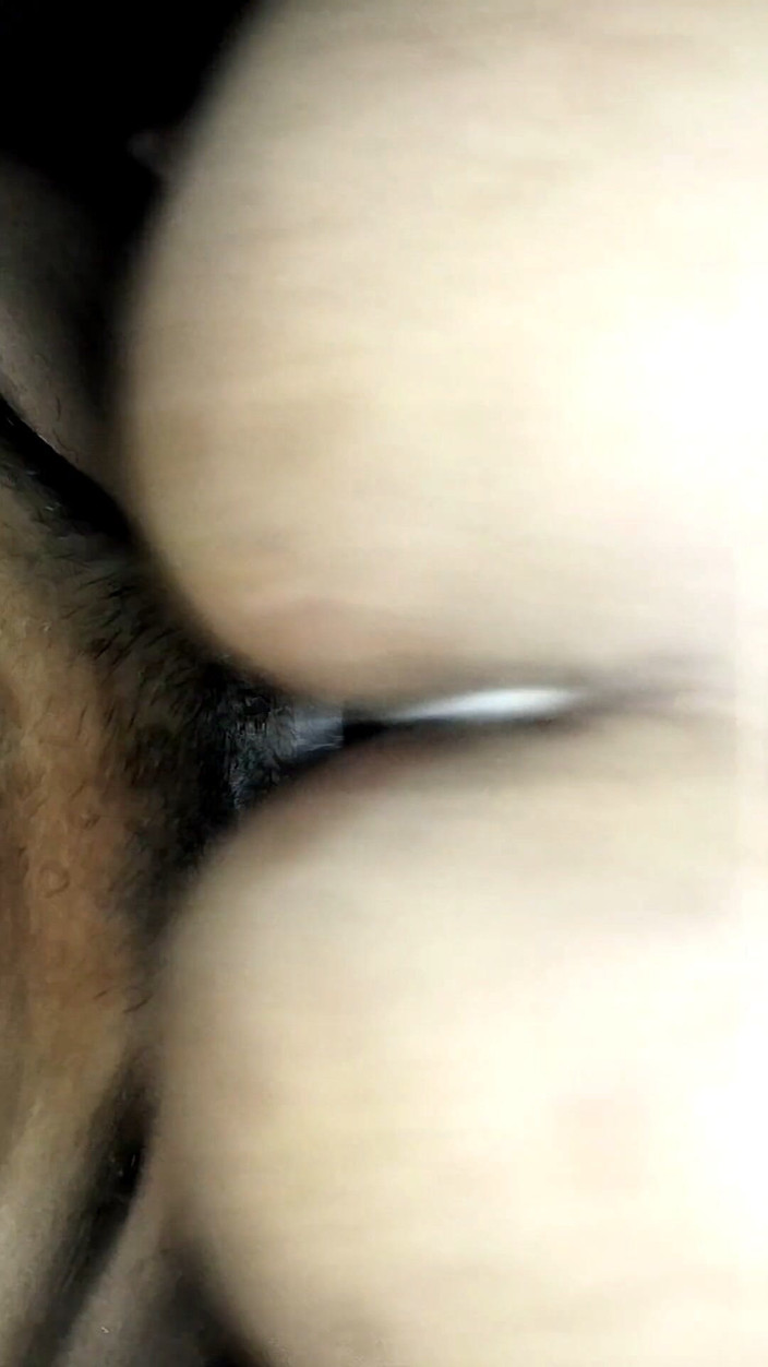 Deshi women: La moglie bollente del mio amico è incredibile