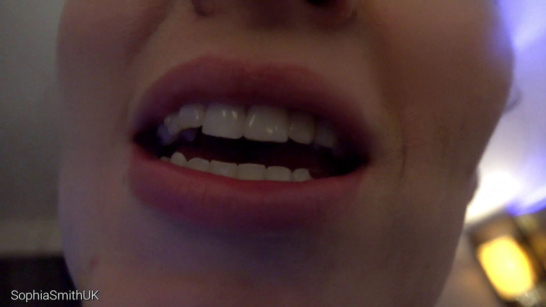SophiaSmithUK: ASMR ciuman besar