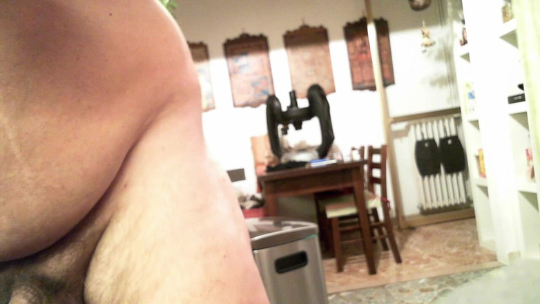 GiantDildoLover: Dildo untuk pantat saya, dari 4cm hingga 12 cm diameter, tetapi saya...