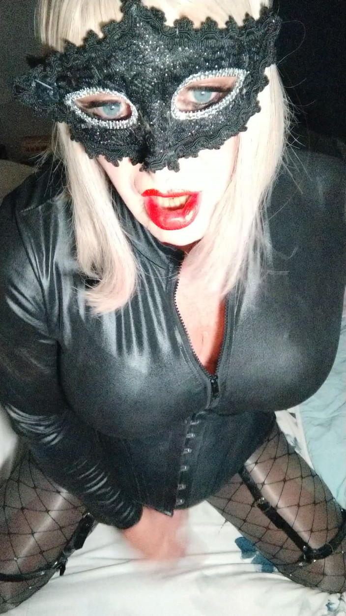 Emma Browne: Emmas Catsuit Crossdress