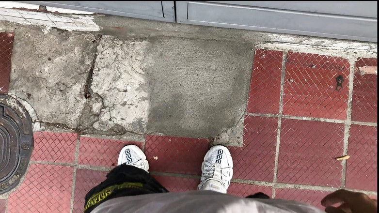 TUflacasex: 我的继妹欢迎我到我们父母的家，最后我们做爱了