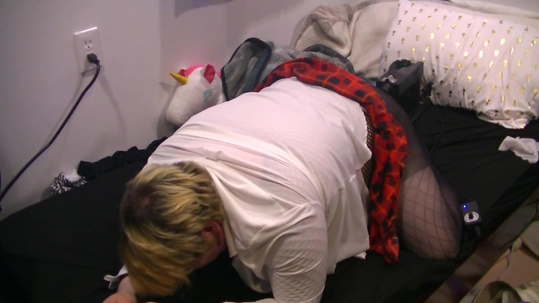 Roxxie rae page: 女子大生ピストンアクション