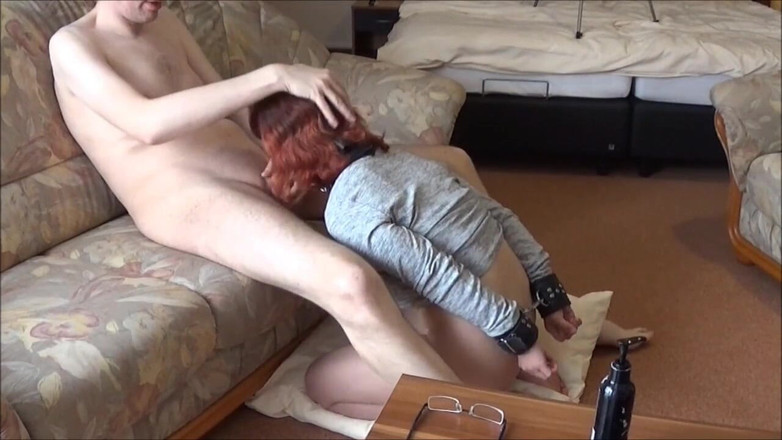 Slave Jenni: Otrok ponížený v hotelu a naplněný mrdkou 2