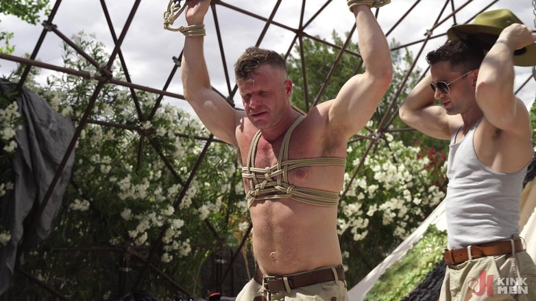 Taken rough: Brian Bonds dan Quin Quire the Recruit