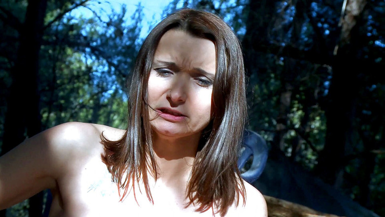 Time To Jerk Off: Grande rabuda morena gata é fodida ao ar livre