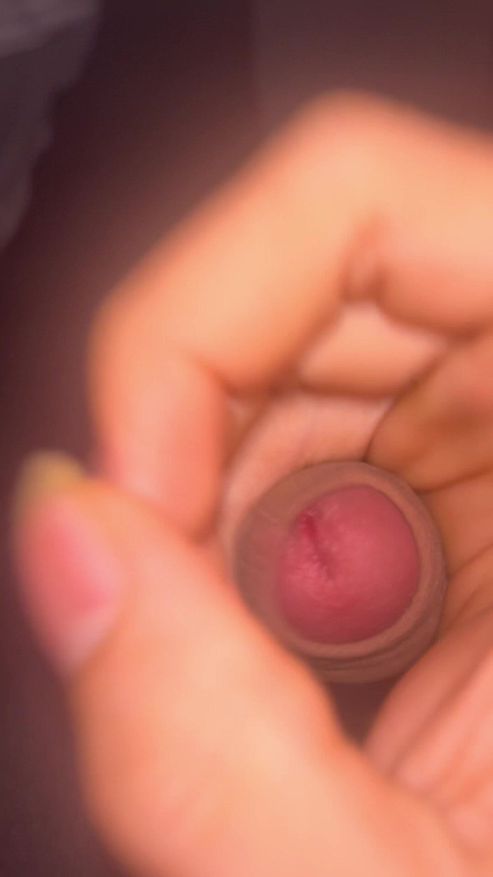 Quan Vietnam 18: Właśnie skończyłem długie męczące spotkanie i świetnie się leżeć w łóżku i...