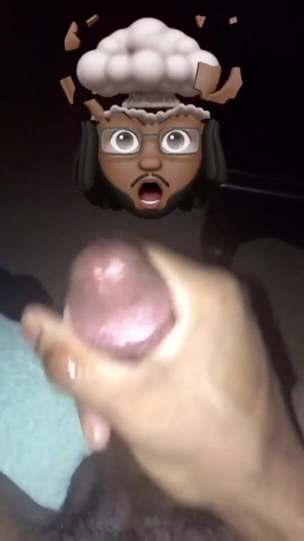 Saint Patrick: Emoji cumshot