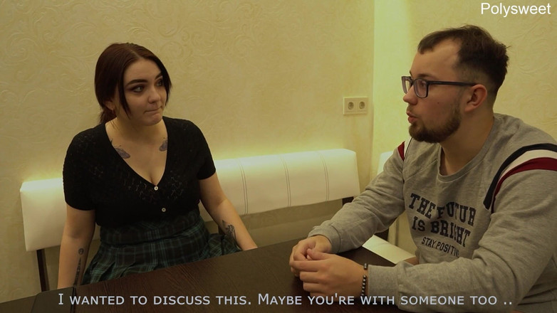 Polly Sweet: Nechala svého manžela šukat s přítelkyní