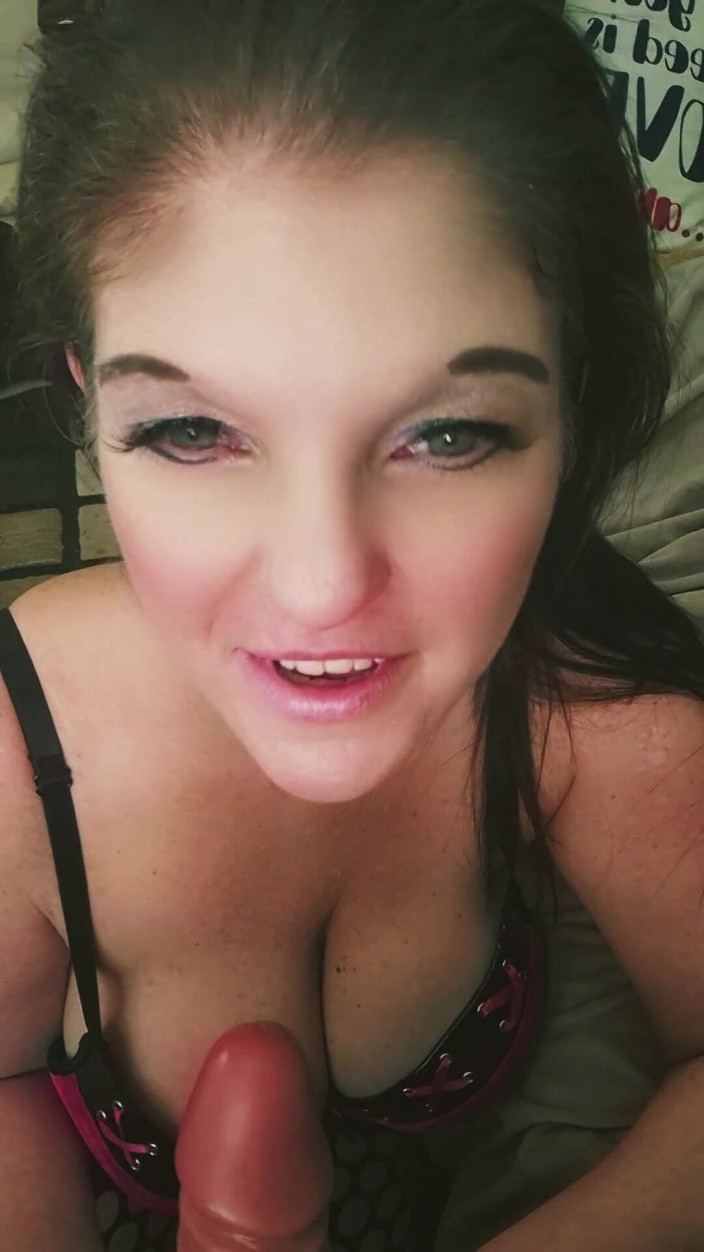 Coralyn Jewels Gems: 내 자지를 빠는 걸 좋아해