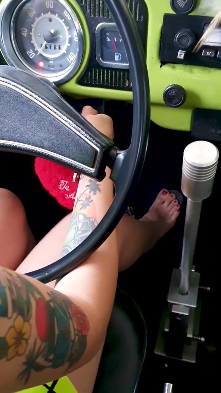 M4ndy: Prosím auto o start