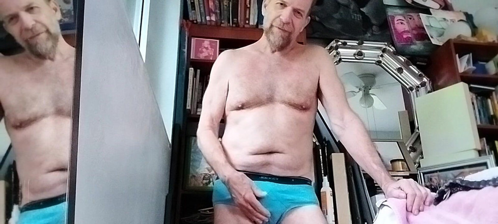Hairyartist: Seduction in slip