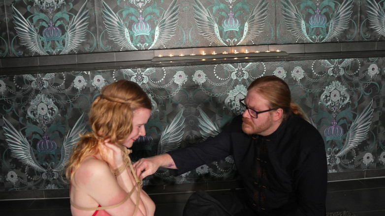 Bikergirl_97: Shibari Meister Fesselt Mich!