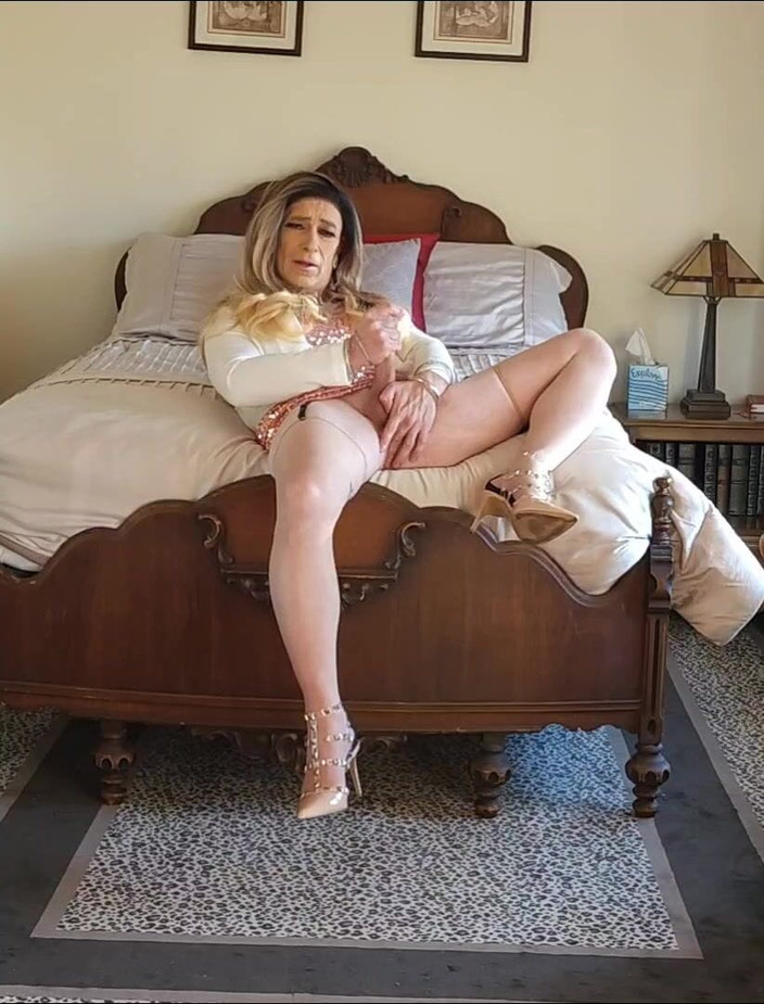 Cassandra Lovit: デート前に遊ぼう!