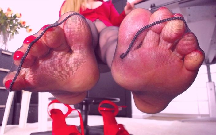 Nylon fetish 4u: 988. Nylon foot fetiš joi - punčocháče nohy JOi - honění pro...