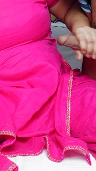 Hindu öğretmen teyzemi siktim ve öğretmeni sikmeye başladım