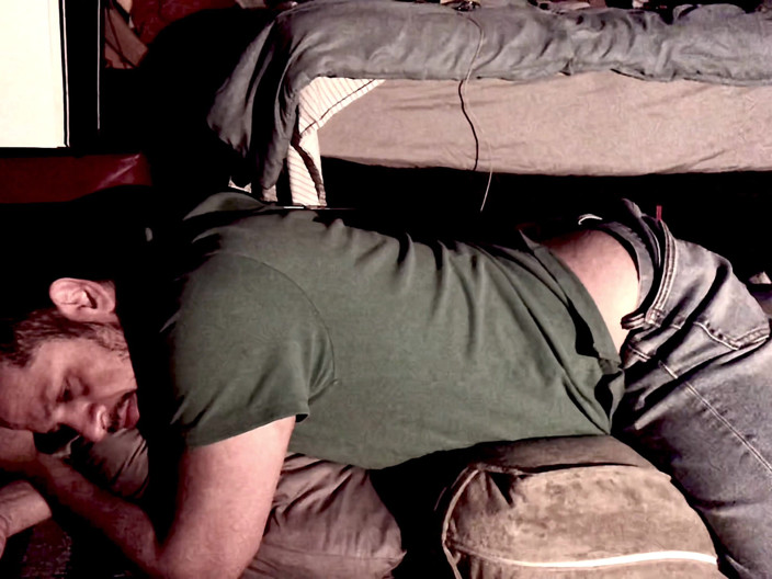 MisterFreak25: Fat Cock, Brown Pussy Hole and Green Shirt