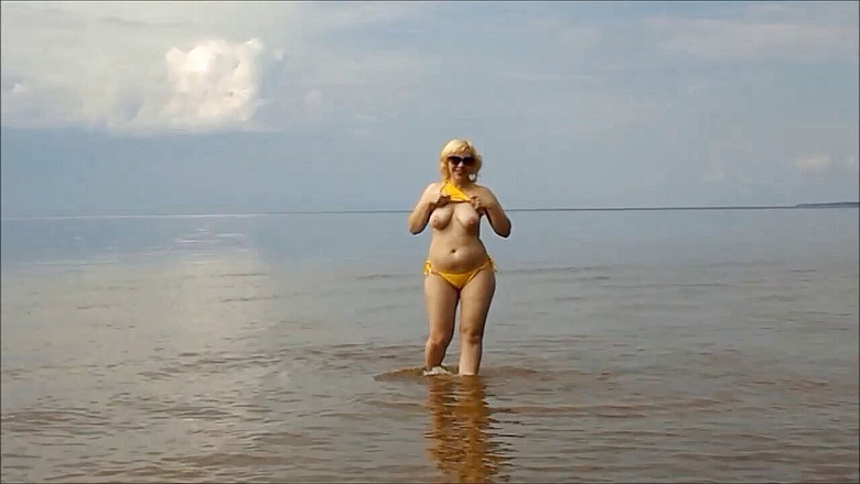 RedRoseRus: Spiaggia in bikini