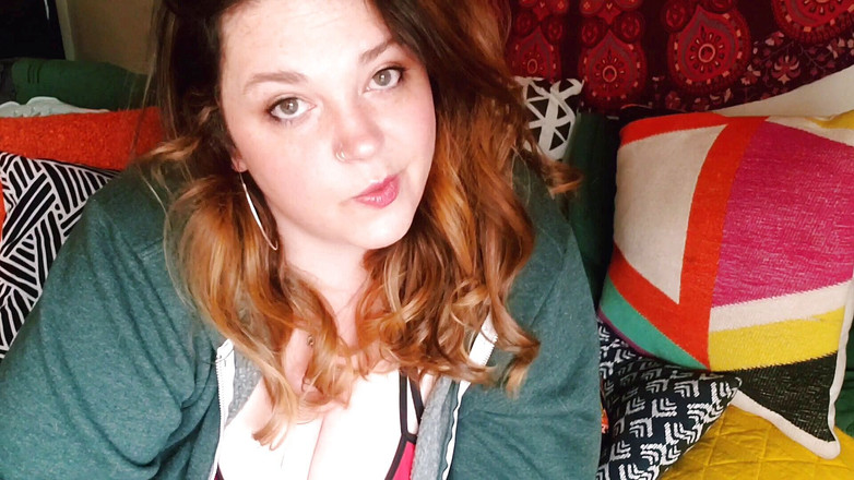 Fatfemmefrisky: Belle-mère dominatrice après la séance, câlins